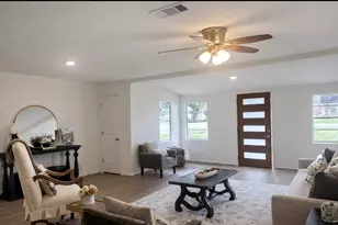1010 Brockman St, Sweeny, TX 77480 - Photo 4