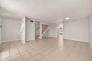 6404 Burgoyne Rd, Houston, TX 77057 - Photo 8