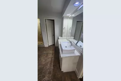 2127 Manor Green Drive, Houston, TX 77077 - Photo 34