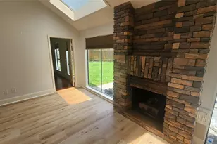 2127 Manor Green Dr, Houston, TX 77077 - Photo 12