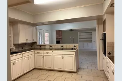 1002 Center Street, El Campo, TX 77437 - Photo 12