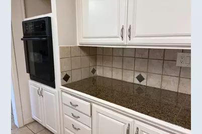 1002 Center Street, El Campo, TX 77437 - Photo 10