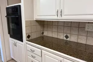 1002 Center St, El Campo, TX 77437 - Photo 10