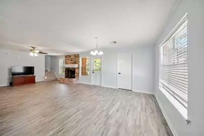 11607 Moorcreek Drive, Houston, TX 77070 - Photo 14