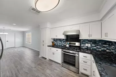 11607 Moorcreek Drive, Houston, TX 77070 - Photo 10