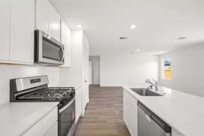 4528 Nevada Falls Drive, Conroe, TX 77303 - Photo 2