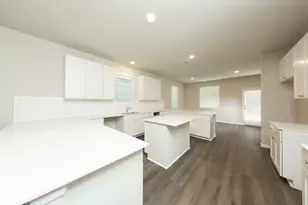 15614 Coneflower Hls Dr, Houston, TX 77090 - Photo 4