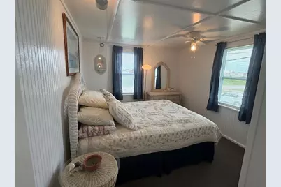855 County Road 201, Sargent, TX 77414 - Photo 22