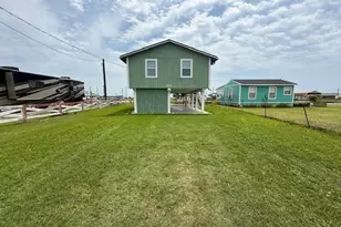 855 County Rd 201, Sargent, TX 77414 - Photo 2
