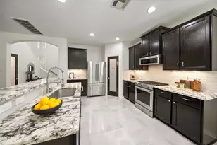 81 Palos Verde, Conroe, TX 77304 - Photo 10