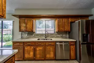 8022 La Brea Dr, Houston, TX 77083 - Photo 20