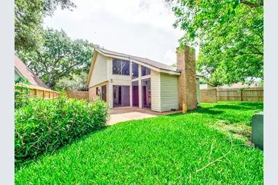 8022 La Brea Drive, Houston, TX 77083 - Photo 10