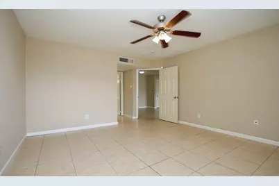 2822 S Bartell Drive #6, Houston, TX 77054 - Photo 20