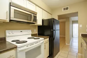 2822 S Bartell Dr, Houston, TX 77054 - Photo 10