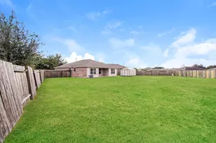 826 Saltcreek Bend Ln, La Marque, TX 77568 - Photo 18