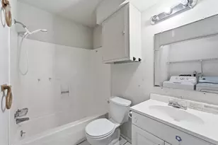 10331 Huntington Pl Dr, Houston, TX 77099 - Photo 18