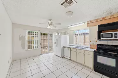 10331 Huntington Place Drive #331, Houston, TX 77099 - Photo 10