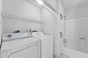10331 Huntington Pl Dr, Houston, TX 77099 - Photo 22