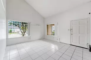 10331 Huntington Pl Dr, Houston, TX 77099 - Photo 4
