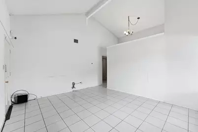 10331 Huntington Place Drive #331, Houston, TX 77099 - Photo 6