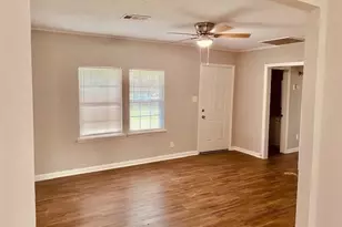 942 Oakstone St, Houston, TX 77015 - Photo 2