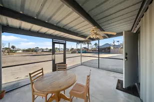 354 Fisher St, Matagorda, TX 77414 - Photo 6