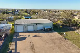 354 Fisher St, Matagorda, TX 77414 - Photo 36