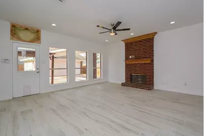 5743 Henniker Drive, Houston, TX 77041 - Photo 4