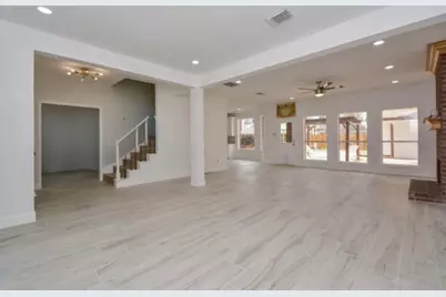 5743 Henniker Drive, Houston, TX 77041 - Photo 14