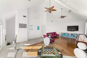 315 Fairview Ave, Houston, TX 77006 - Photo 14