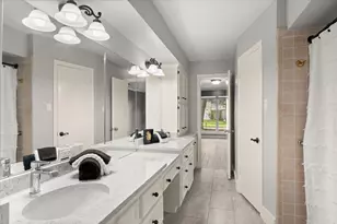 2106 Thousand Pines Dr, Houston, TX 77339 - Photo 18