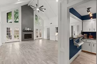 2106 Thousand Pines Dr, Houston, TX 77339 - Photo 10