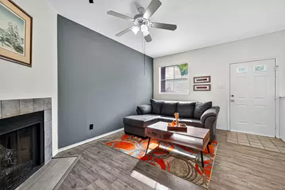 1103 Dulles Avenue #304, Stafford, TX 77477 - Photo 4