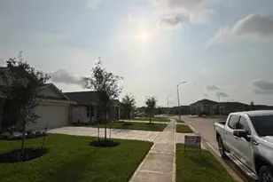 26814 Scarlet Willow Dr, Katy, TX 77493 - Photo 2