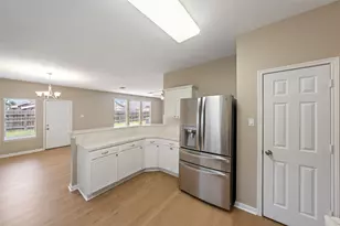16306 Autumn Leigh Dr, Houston, TX 77083 - Photo 14