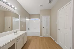 16306 Autumn Leigh Dr, Houston, TX 77083 - Photo 22