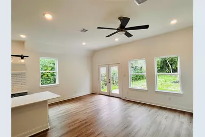 1526 Armada Drive, Houston, TX 77091 - Photo 6