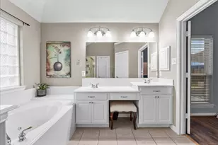 2605 Pebble Creek Dr, Pearland, TX 77581 - Photo 24