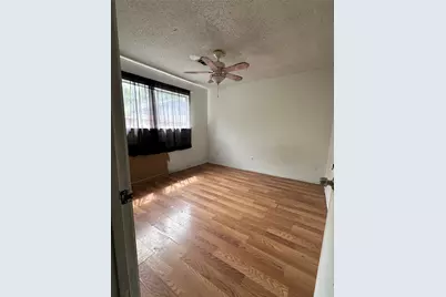 12007 S Fairhollow Lane, Houston, TX 77043 - Photo 8
