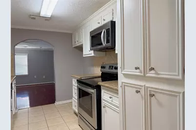 1302 N Avenue R, Freeport, TX 77541 - Photo 10