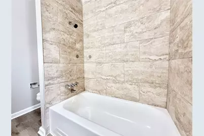 7980 Grove Ridge Drive, Houston, TX 77061 - Photo 14