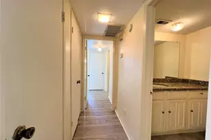 2120 Wilcrest Dr, Houston, TX 77042 - Photo 22