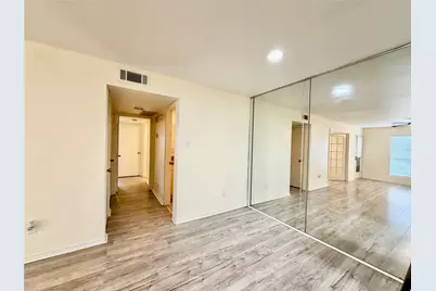 2120 Wilcrest Drive #121, Houston, TX 77042 - Photo 16