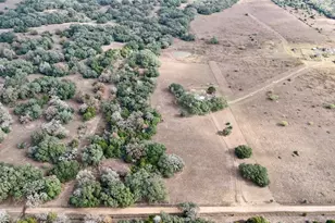 415 Co Rd 457, Hallettsville, TX 77964 - Photo 44