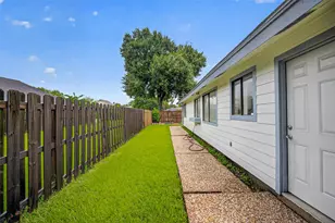 6122 Sanford Rd, Houston, TX 77096 - Photo 48