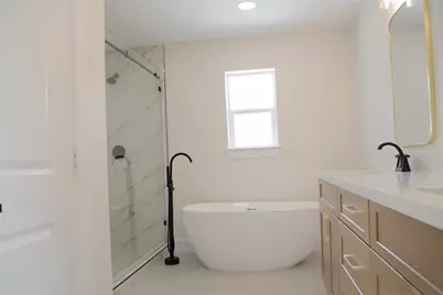 418 Briar Hill Drive, Houston, TX 77042 - Photo 26