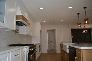 418 Briar Hill Dr, Houston, TX 77042 - Photo 14