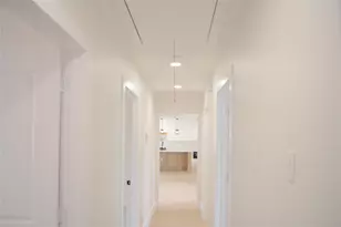 418 Briar Hill Dr, Houston, TX 77042 - Photo 36