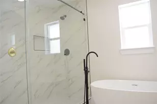 418 Briar Hill Dr, Houston, TX 77042 - Photo 28