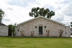418 Briar Hill Dr, Houston, TX 77042 - Photo 1